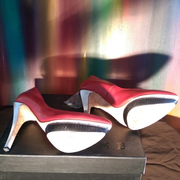 L.A.M.B. Glam Platform Pump - Picture 3 of 7